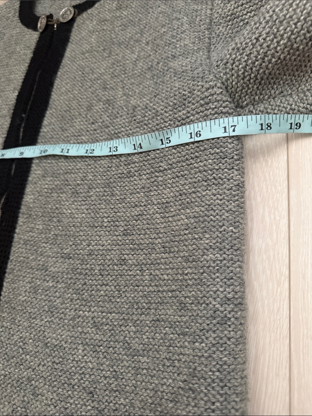 Gray Cropped Knit Blazer with Black Trim - Picture 3 of 7